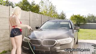 Soapy car wash rewarded with big dicking