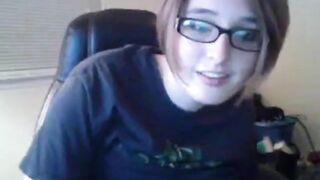 Busty Girl with Glasses: Webcam Masturbation